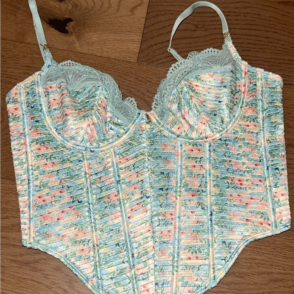 Floral Lace Trim Corset Top